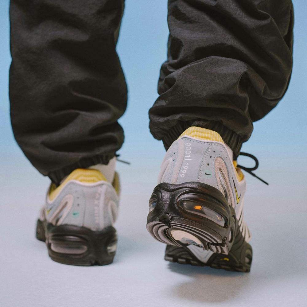 sneakersnstuff nike air max tailwind 4 release date price