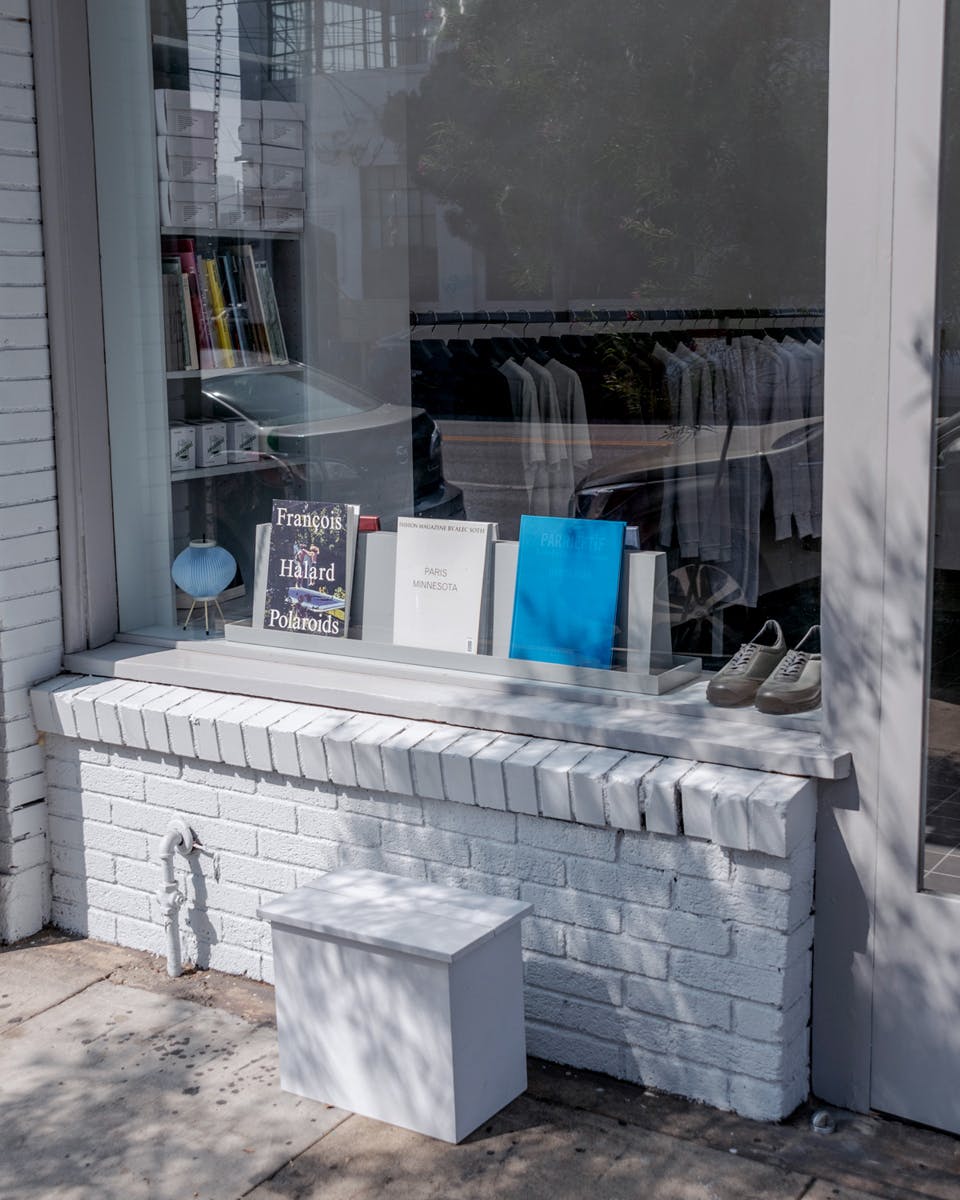 Lady White Co store (4)