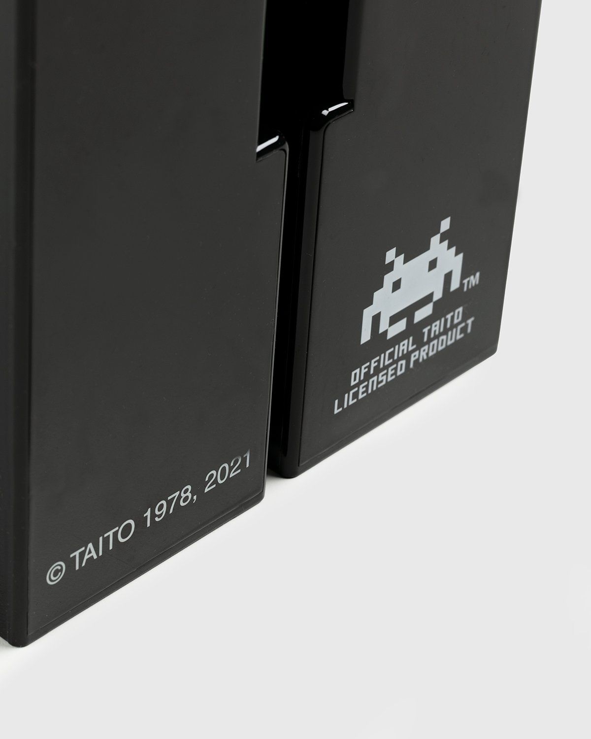 Medicom – Be@rbrick Space Invaders 1000% Black | Highsnobiety Shop
