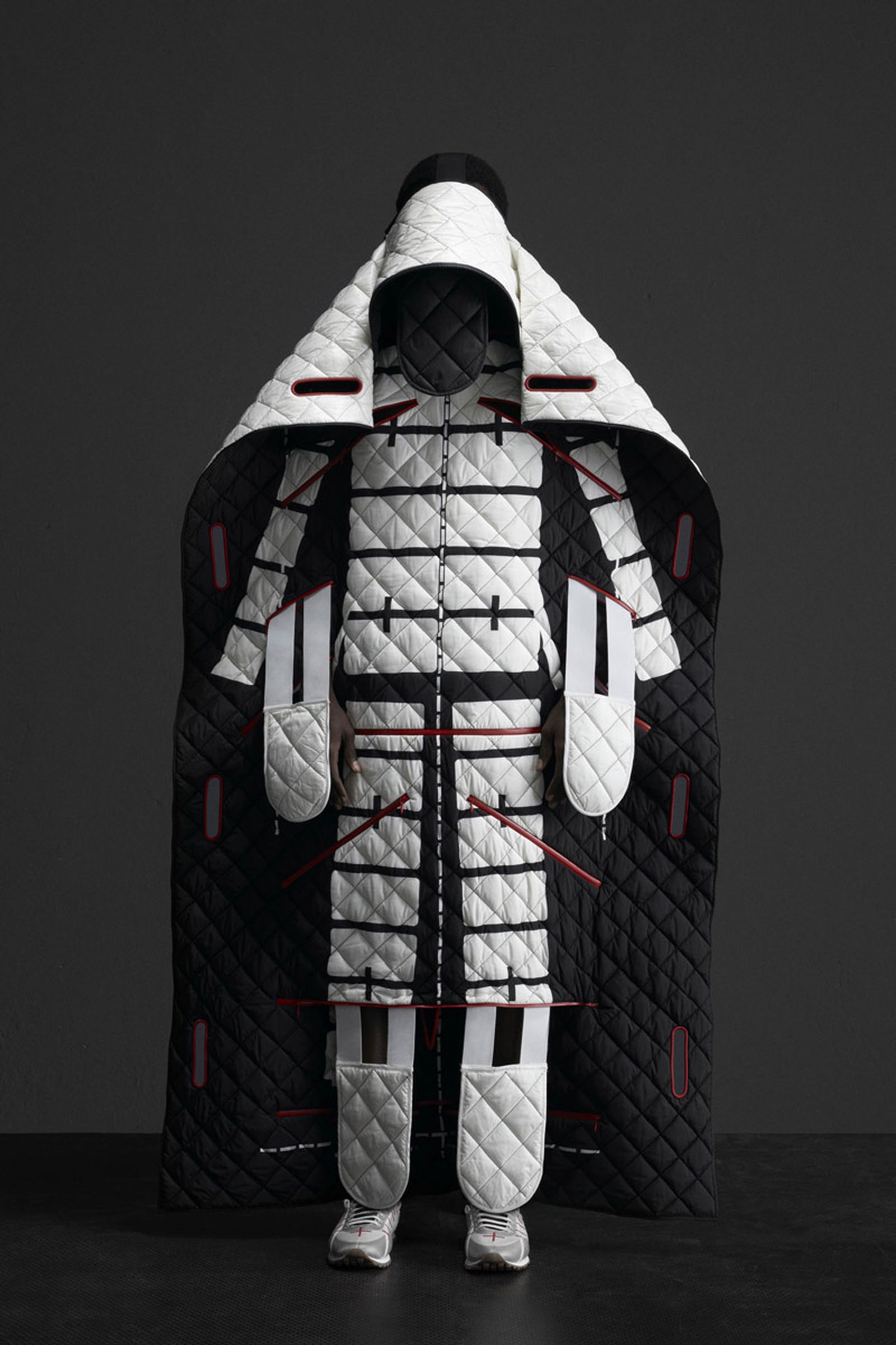 5 MONCLER CRAIG GREEN_COLLECTION IMAGES (5)