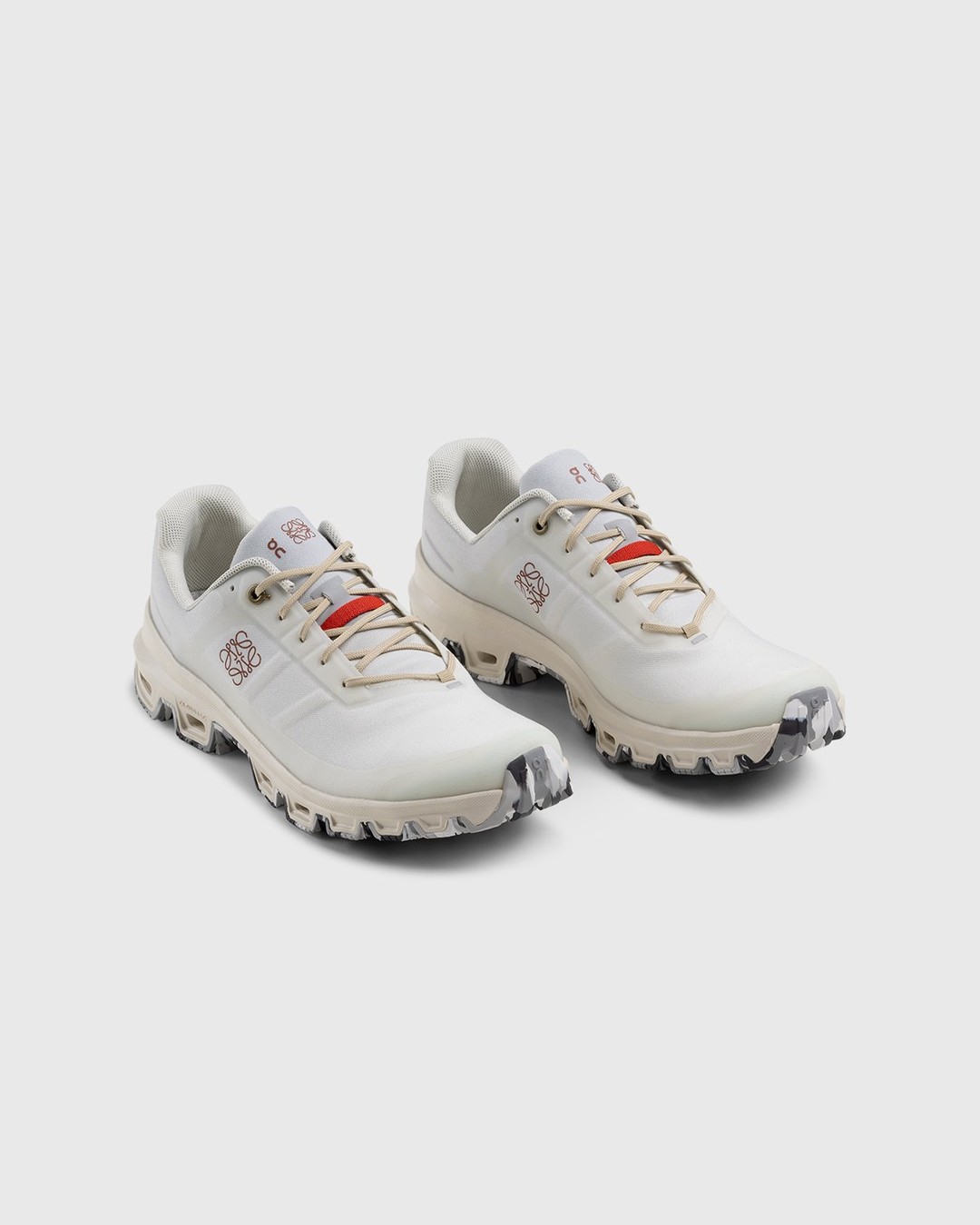 Loewe x On – Women's Cloudventure Gradient Grey - Sneakers - Grey - Image 3