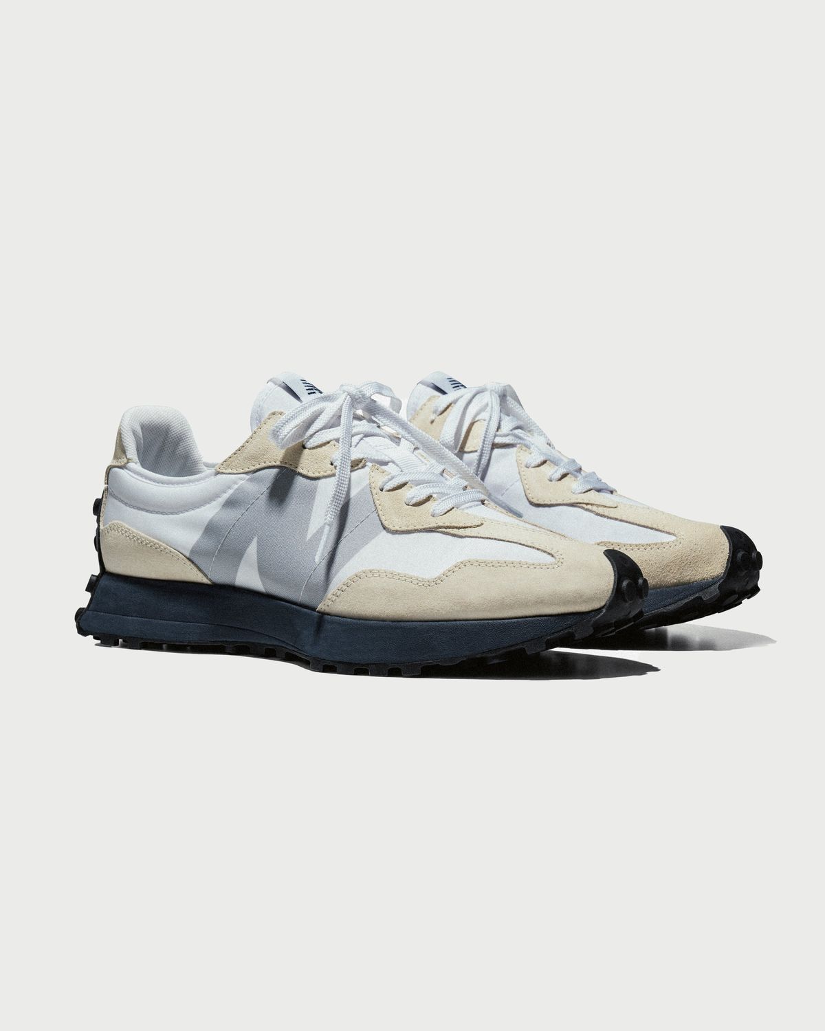 New Balance – MS327 Munsell White/Navy - Sneakers - White - Image 2