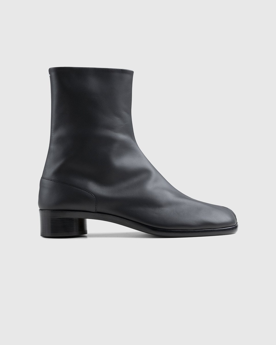 Maison Margiela – Tabi Ankle Boot Black - Boots - Black - Image 1