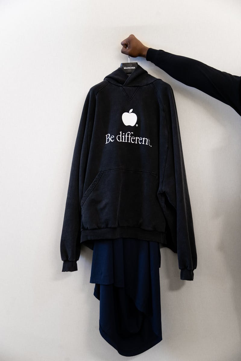 balenciaga-apple-collaboration (2)
