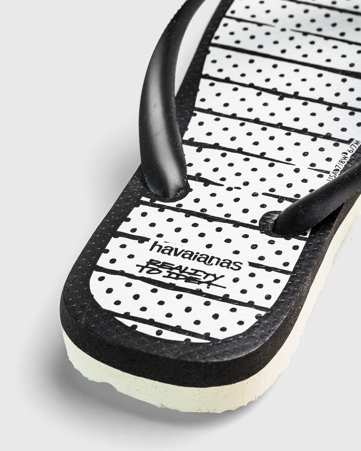 havaianas Reality to Idea by Joshuas Vides Top White