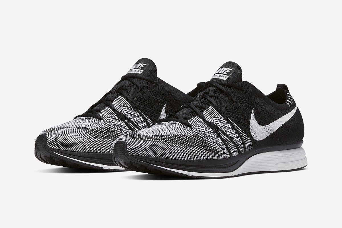 Black and white nike flyknit trainer sneaker