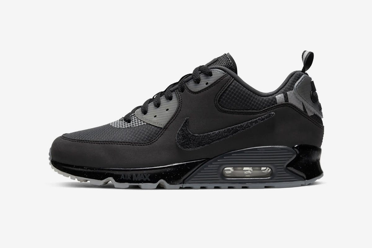 Geweldig molen lobby UNDEFEATED x Nike Air Max 90 "Black": Closer Look