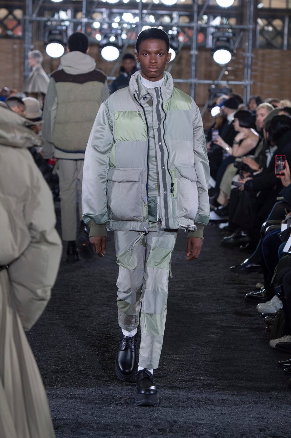 sacai-fw23 (34)