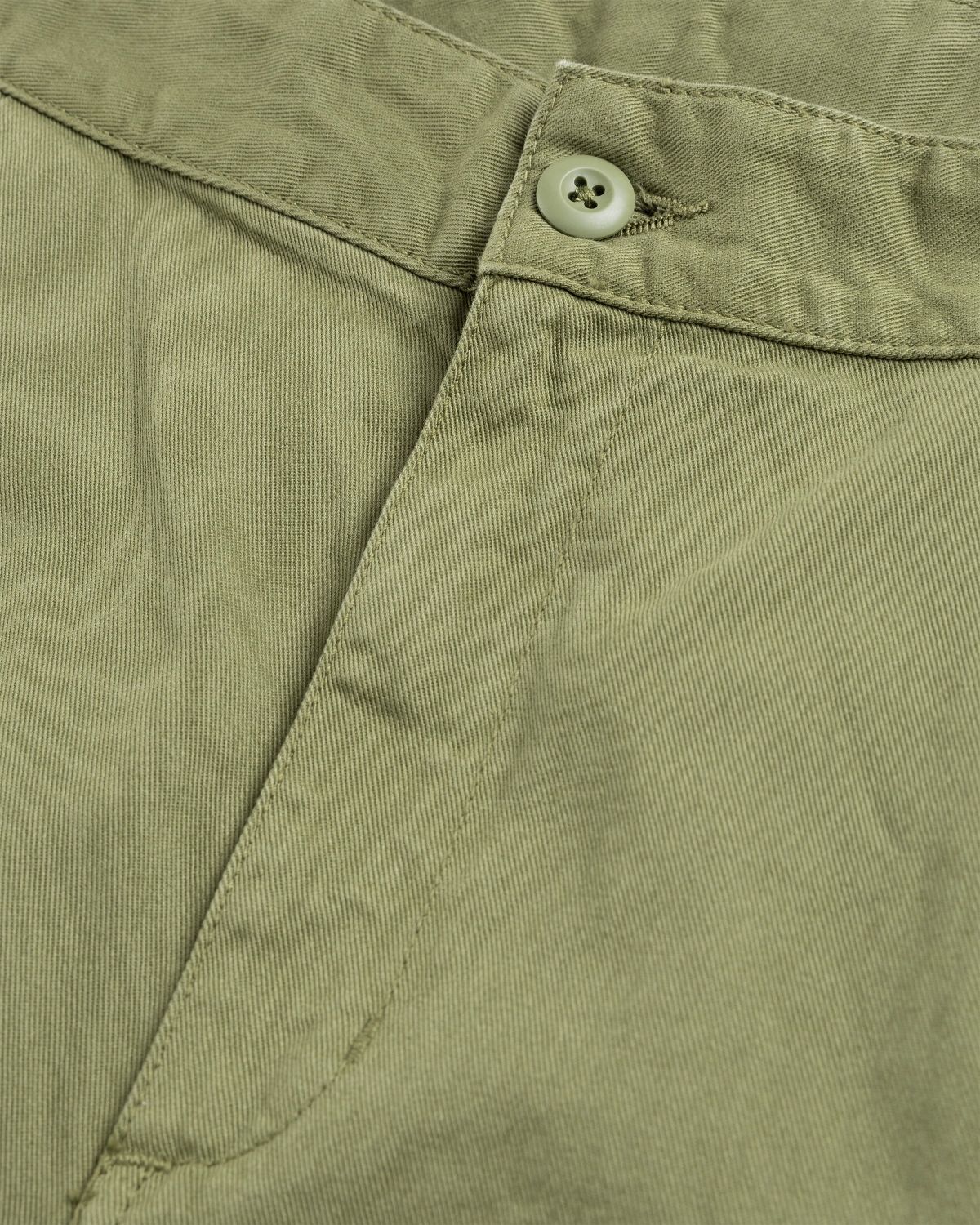 Carhartt WIP – Cole Cargo Short Green - Cargo Shorts - Green - Image 4