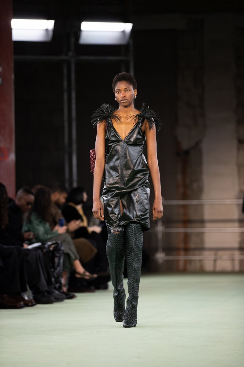 bottega-veneta-fall-winter-2022-collection-runway-show-15