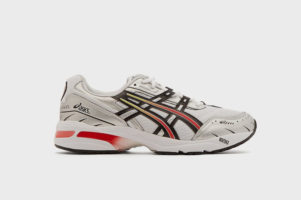 Bathtub Fighter Induce The Best ASICS Sneakers for Under $100