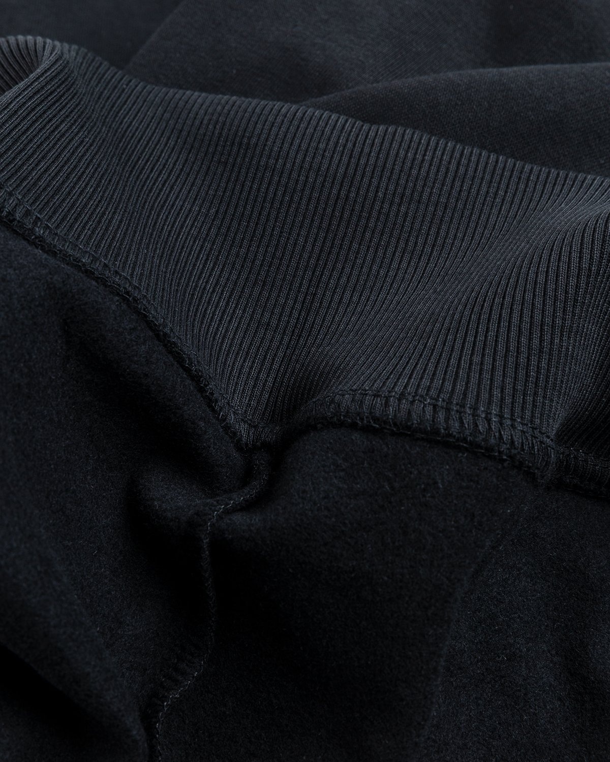 The North Face – Oversized Essential Hoodie Black - Sweats - Black - Image 5
