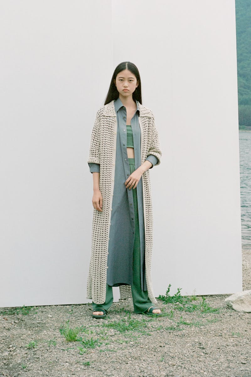 auralee-ss22-collection-new-balance-2002r (9)