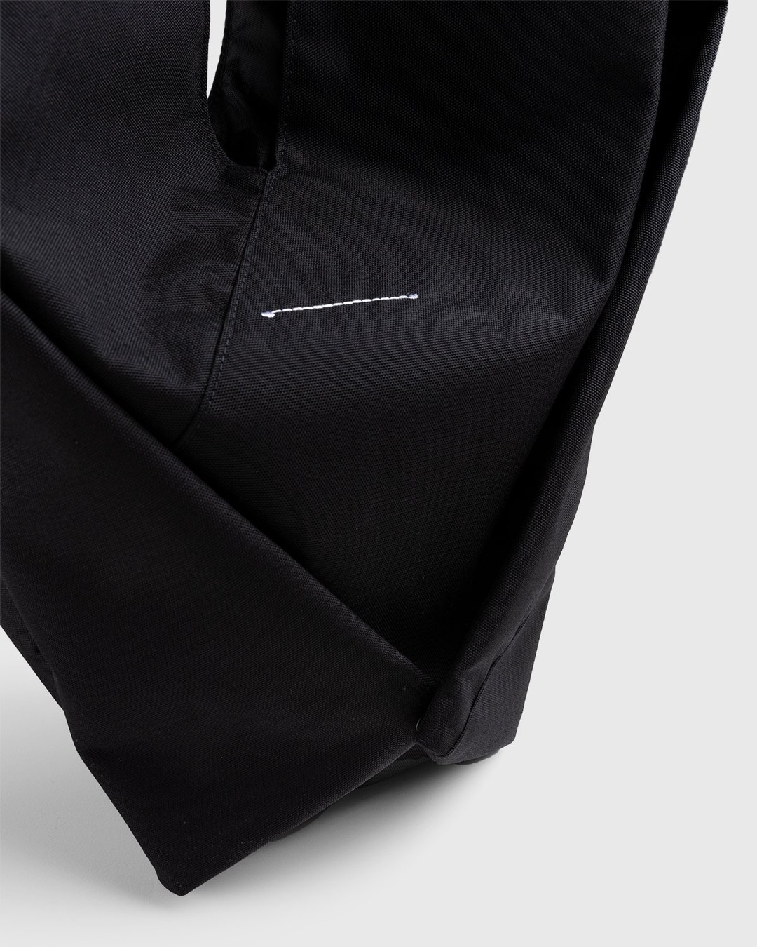 MM6 Maison Margiela x Eastpak – Borsa Shopping Bag Black - Shoulder Bags - Black - Image 5
