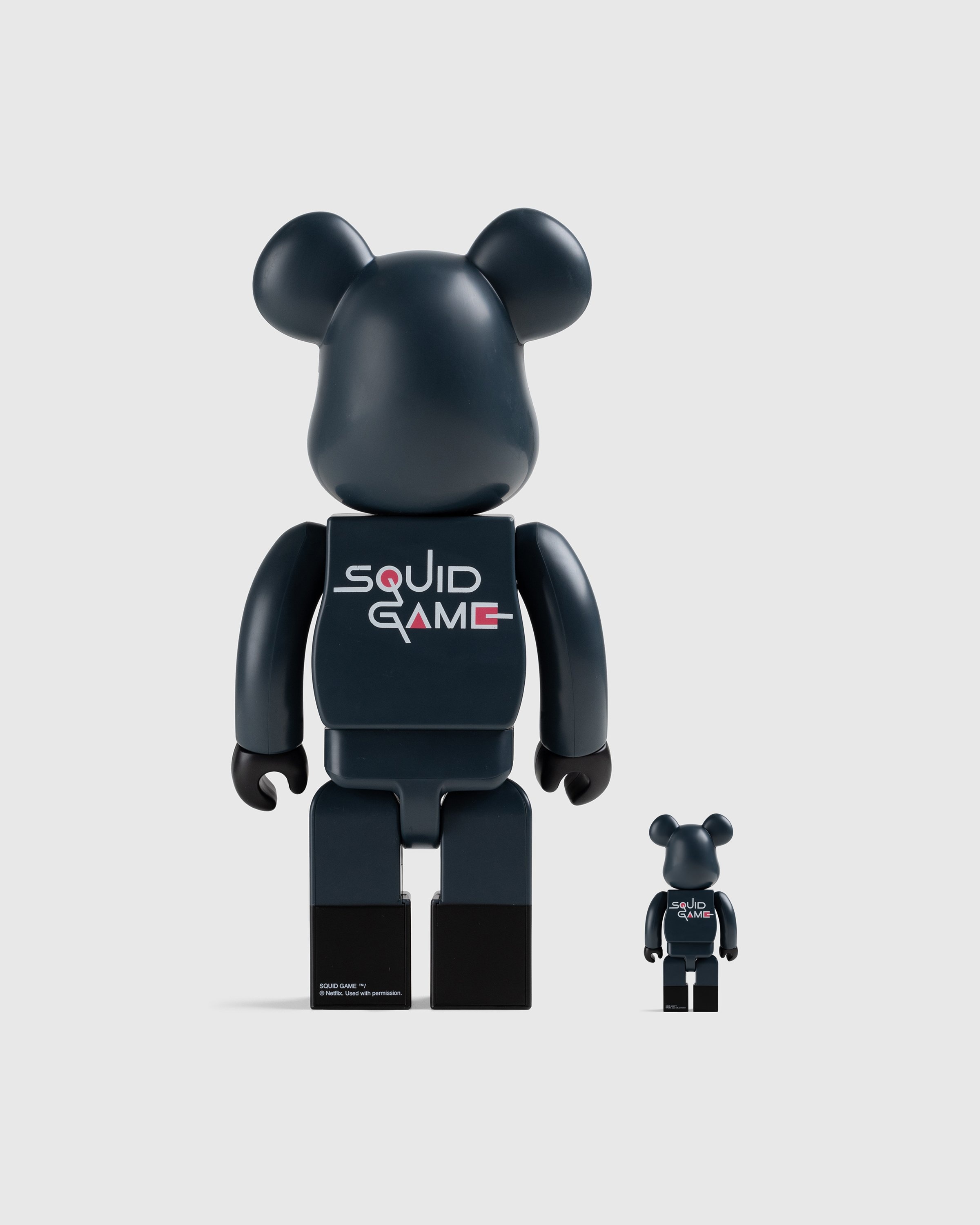 Medicom – Be@rbrick Squid Game Frontman 100% & 400% Set Multi - Art & Collectibles - Multi - Image 2