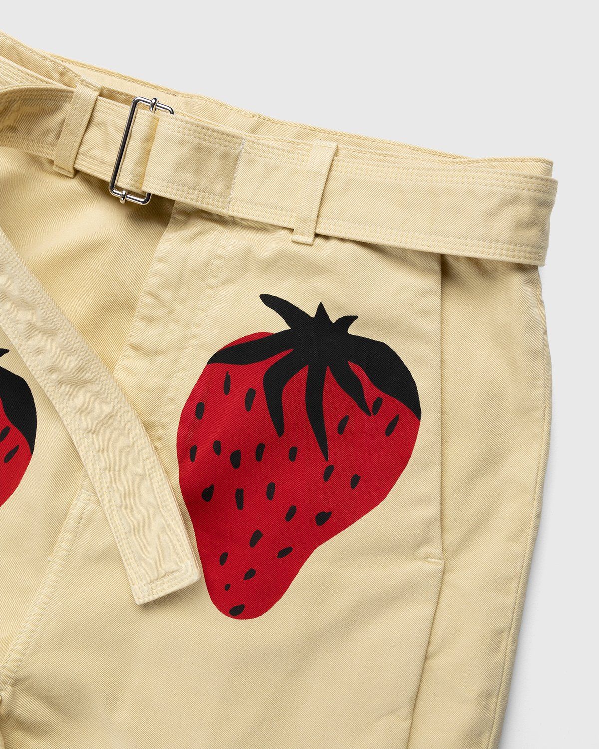 J.W. Anderson – Strawberry Chino Shorts Natural/Red - Shorts - Beige - Image 4