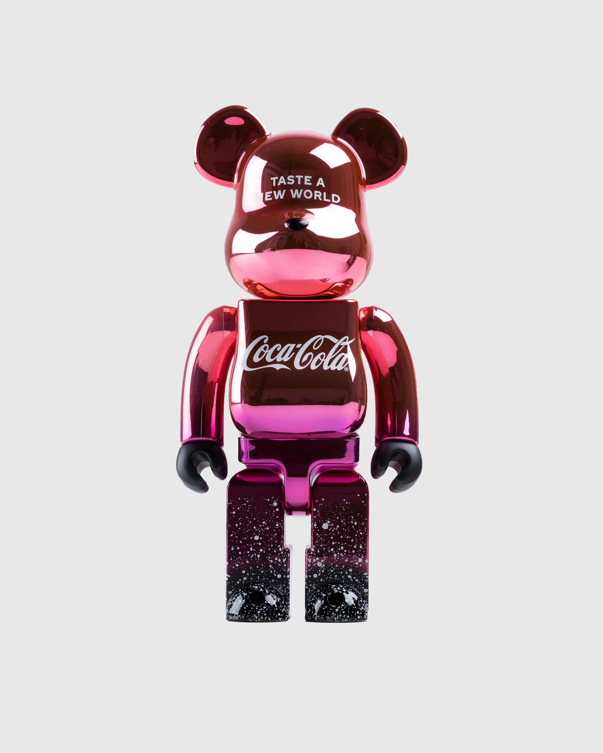 Medicom – Be@rbrick Coca-Cola Creations 1000% Pink - Arts & Collectibles - Red - Image 1