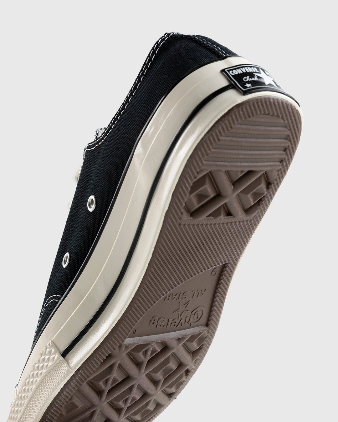 Converse – Chuck 70 Ox Black/Black/Egret - Low Top Sneakers - Black - Image 5