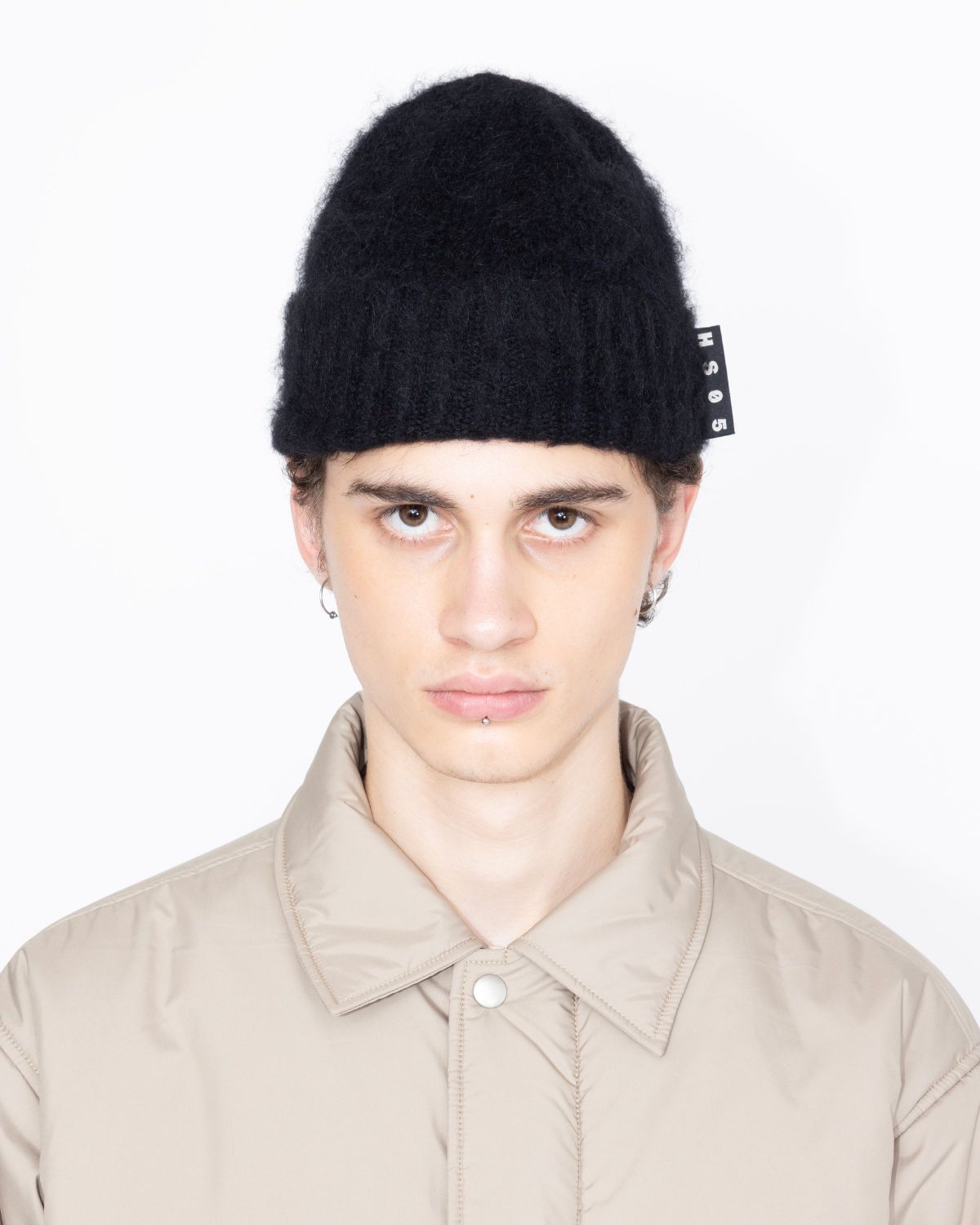 Highsnobiety HS05 – Alpaca Beanie Black - Hats - Black - Image 4