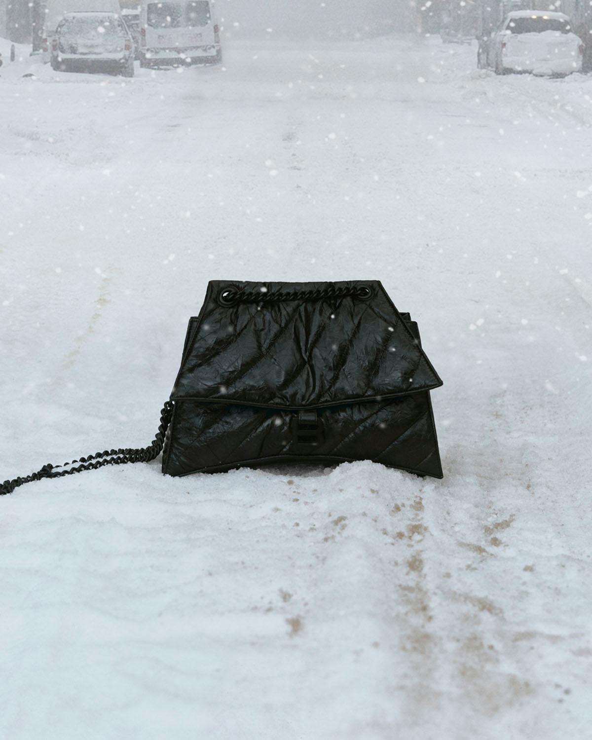 balenciaga-kim-kardashian-fall-2022-campaign-18