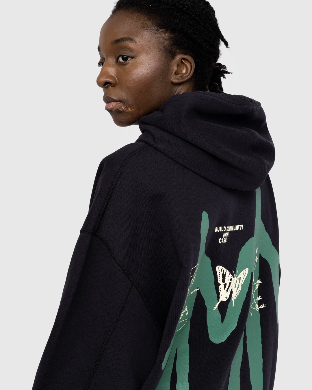 Quality black hoodie hotsell
