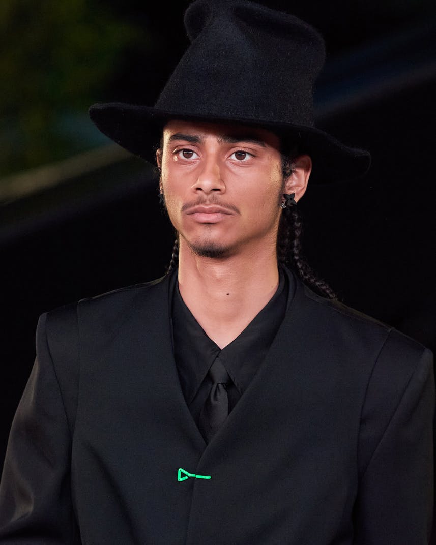 virgil-abloh-louis-vuitton-ss22-collection-details-nike (2)