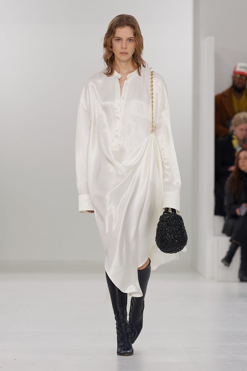 loewe-fall-winter-2023-womens-51