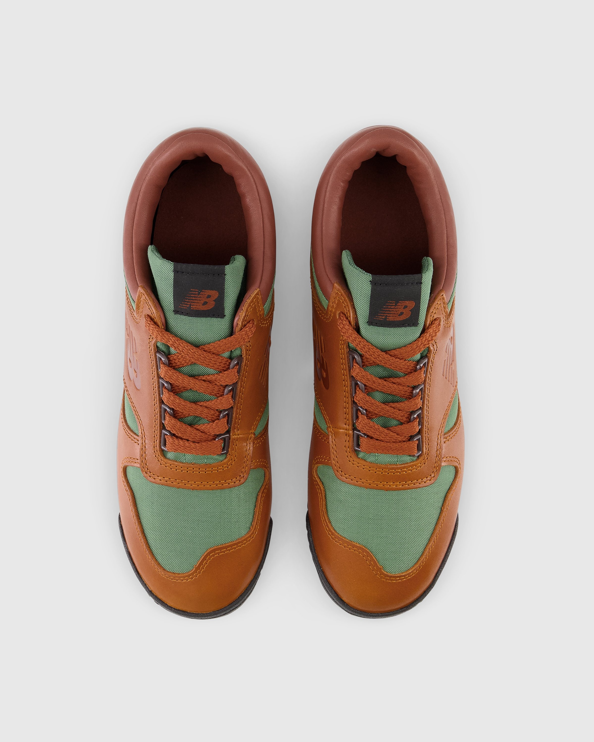 New Balance – UALGSBB Rainier Brown - Sneakers - Brown - Image 4