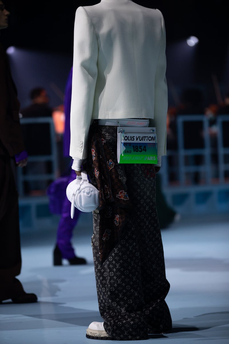 louis-vuitton-virgil-abloh-runway-show-fw22-collection-details- (57)