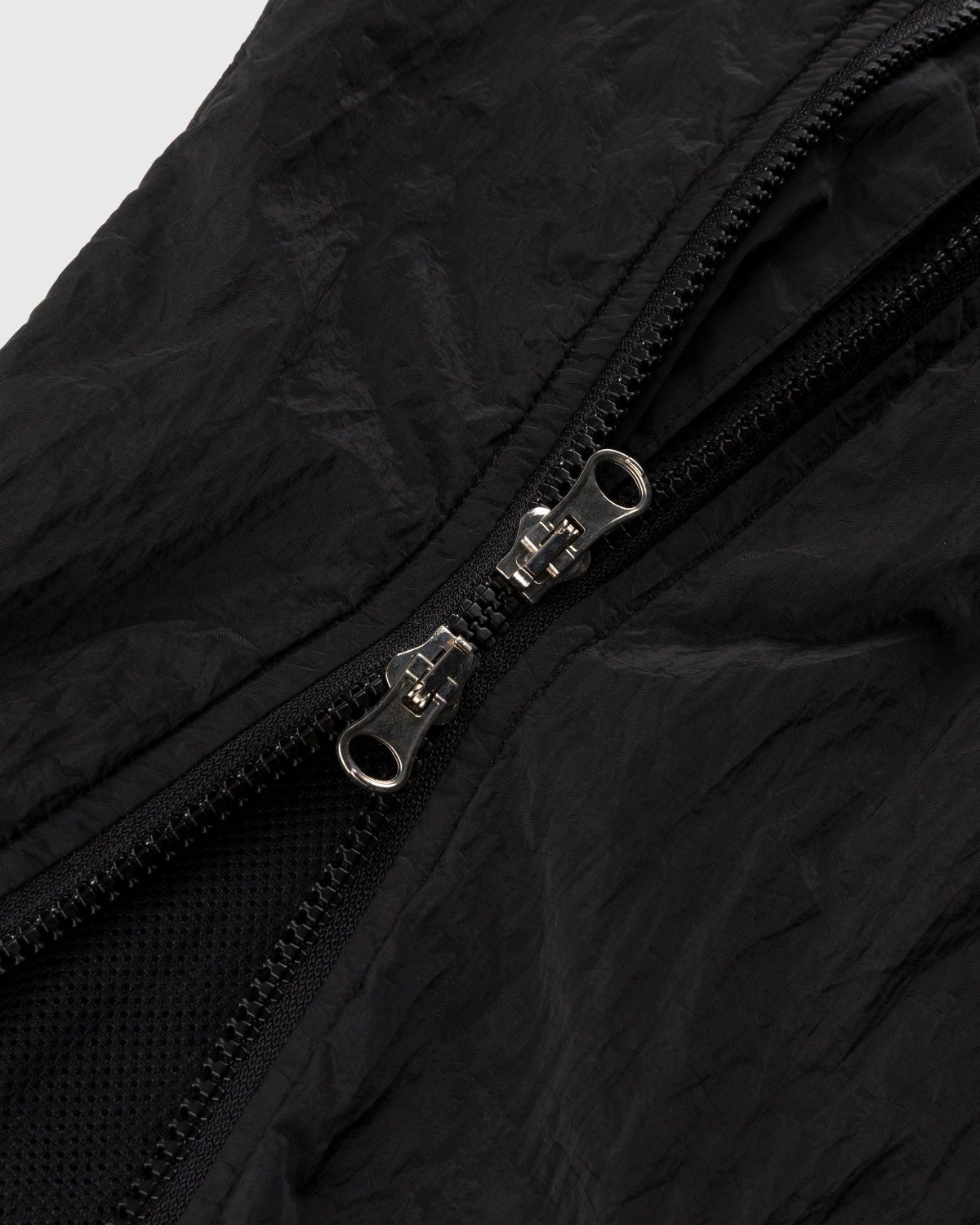 Stone Island – Nylon Metal Cargo Pants Black - Pants - Black - Image 9
