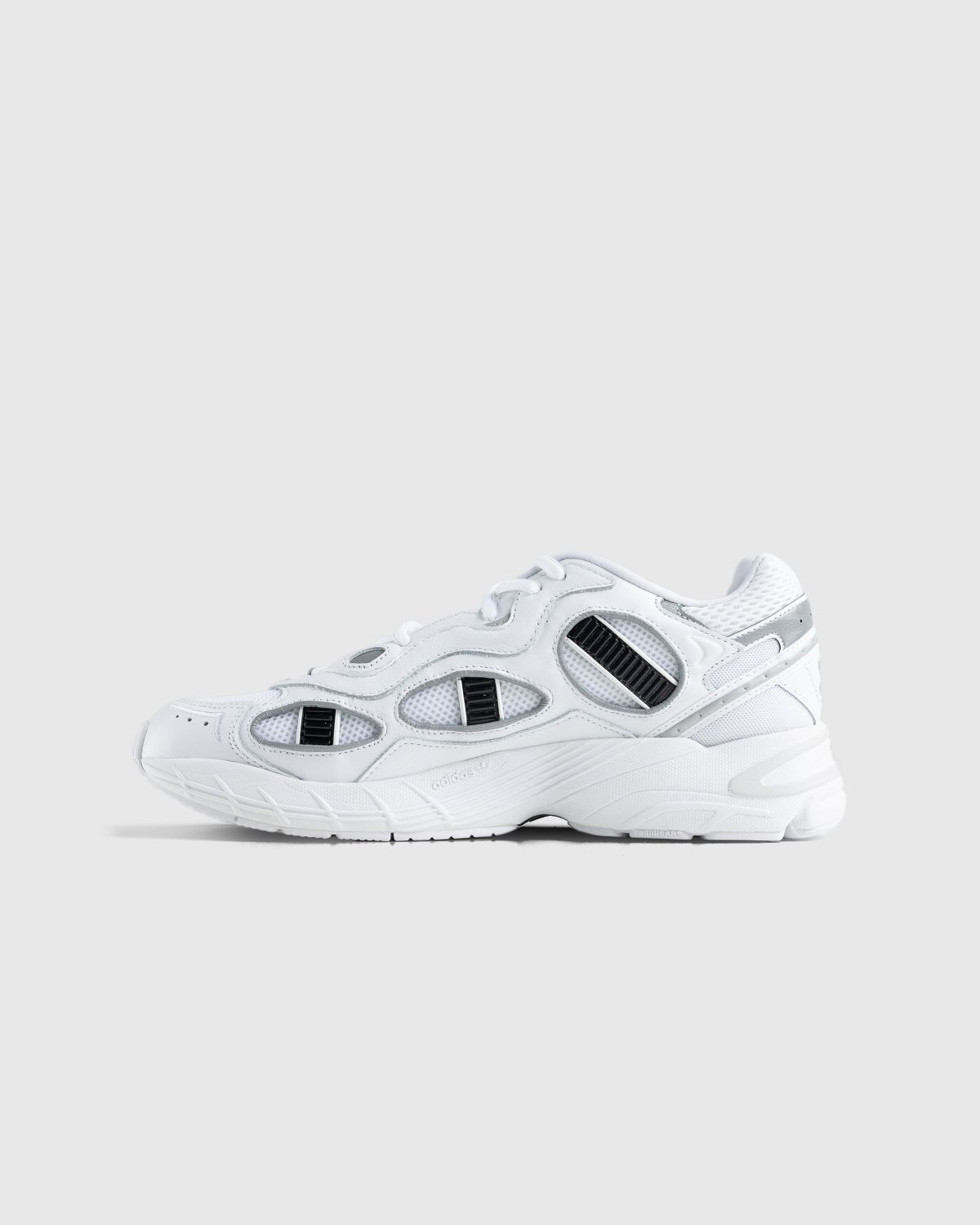 Adidas – Astir Sn White - Sneakers - White - Image 2
