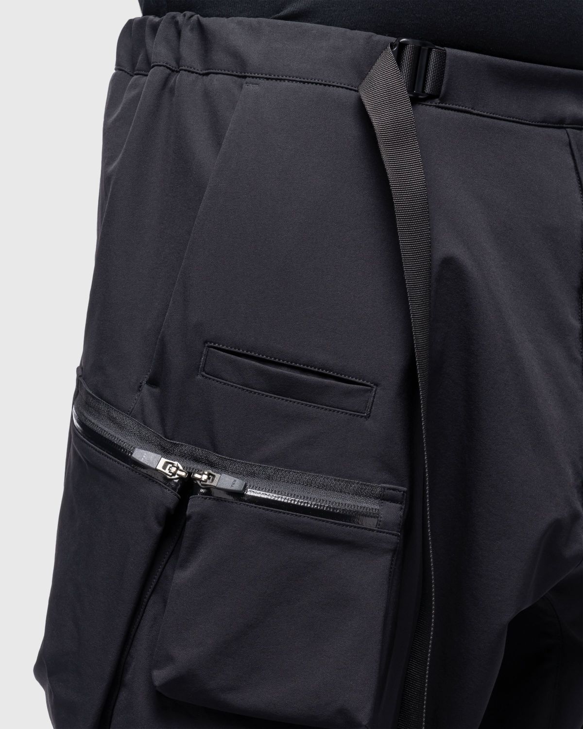 ACRONYM – P23Q-DS Schoeller Dryskin Cargo Pant Black | Highsnobiety Shop