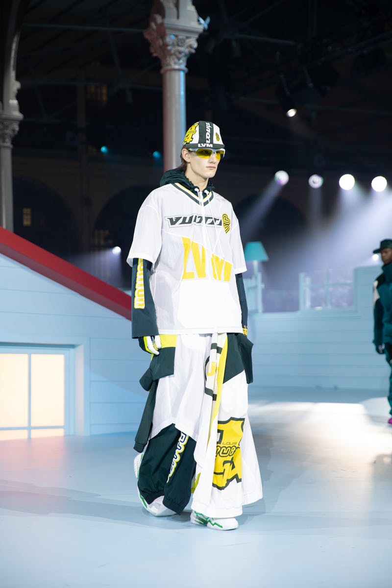 louis-vuitton-virgil-abloh-runway-show-fw22-collection-details- (2)