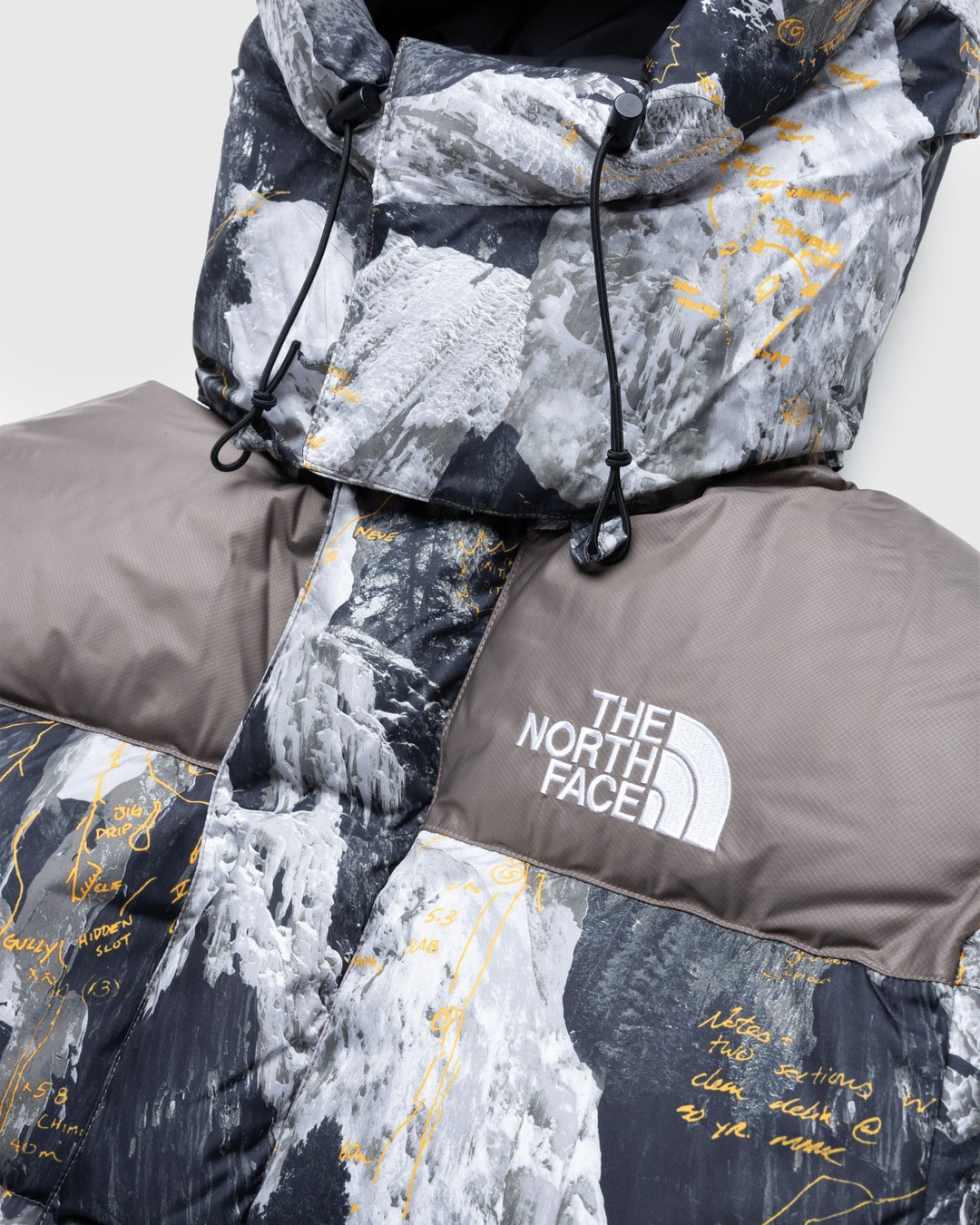 The North Face Wawona Fuzzy Blanket: Falcon Brown Conrads Notes Print