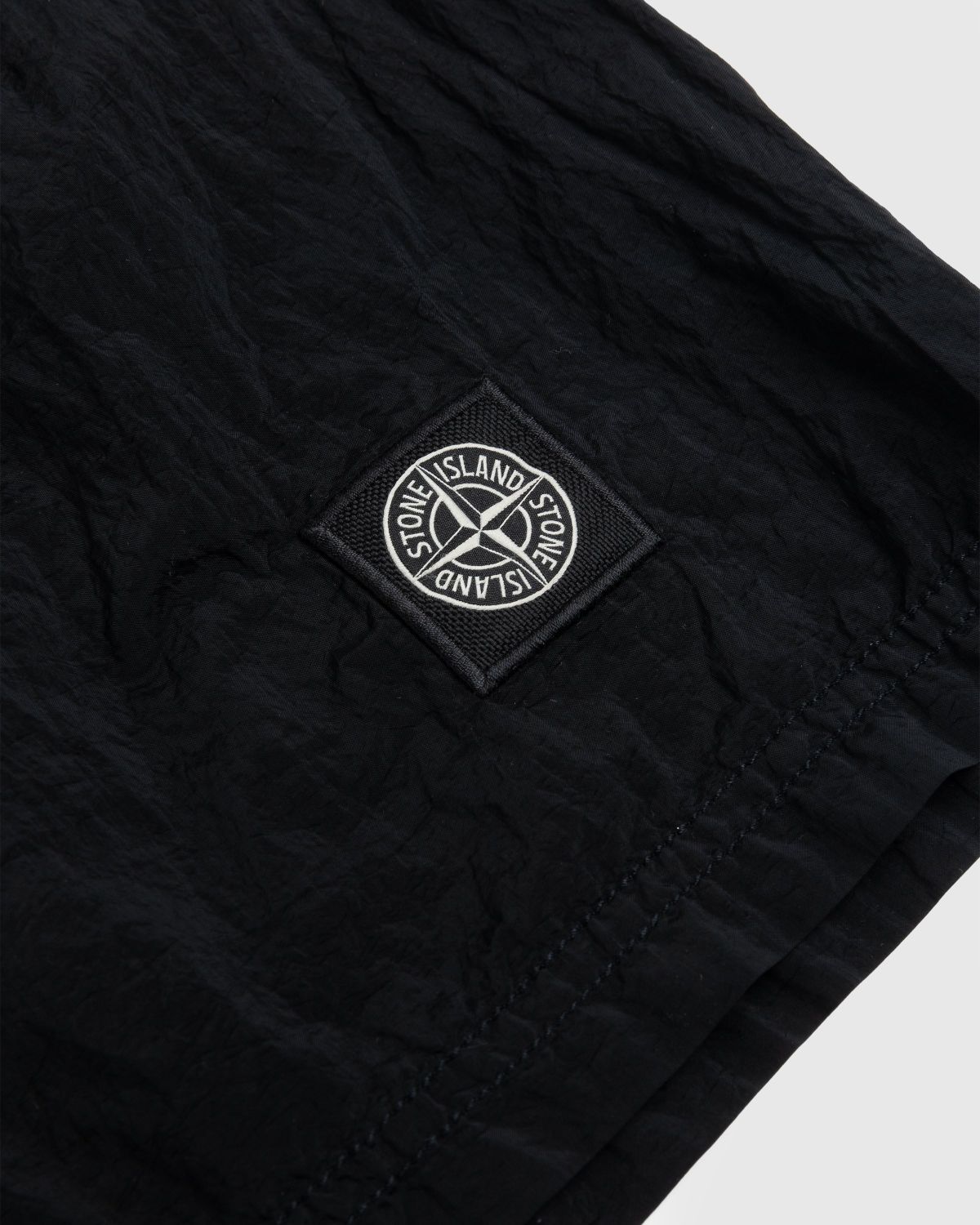 Stone Island – Short Black B0943 | Highsnobiety Shop