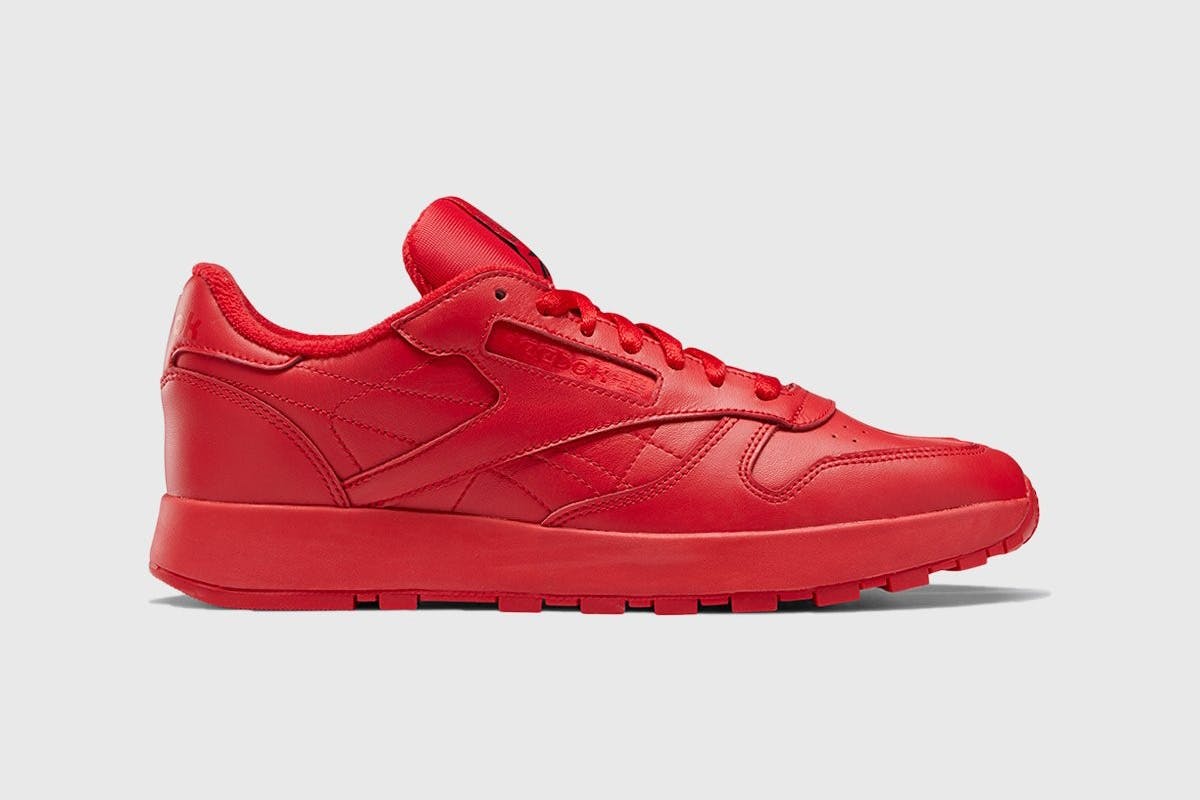 maison-margiela-reebok-classic-leather-tabi-red-grey-release-date-price-12
