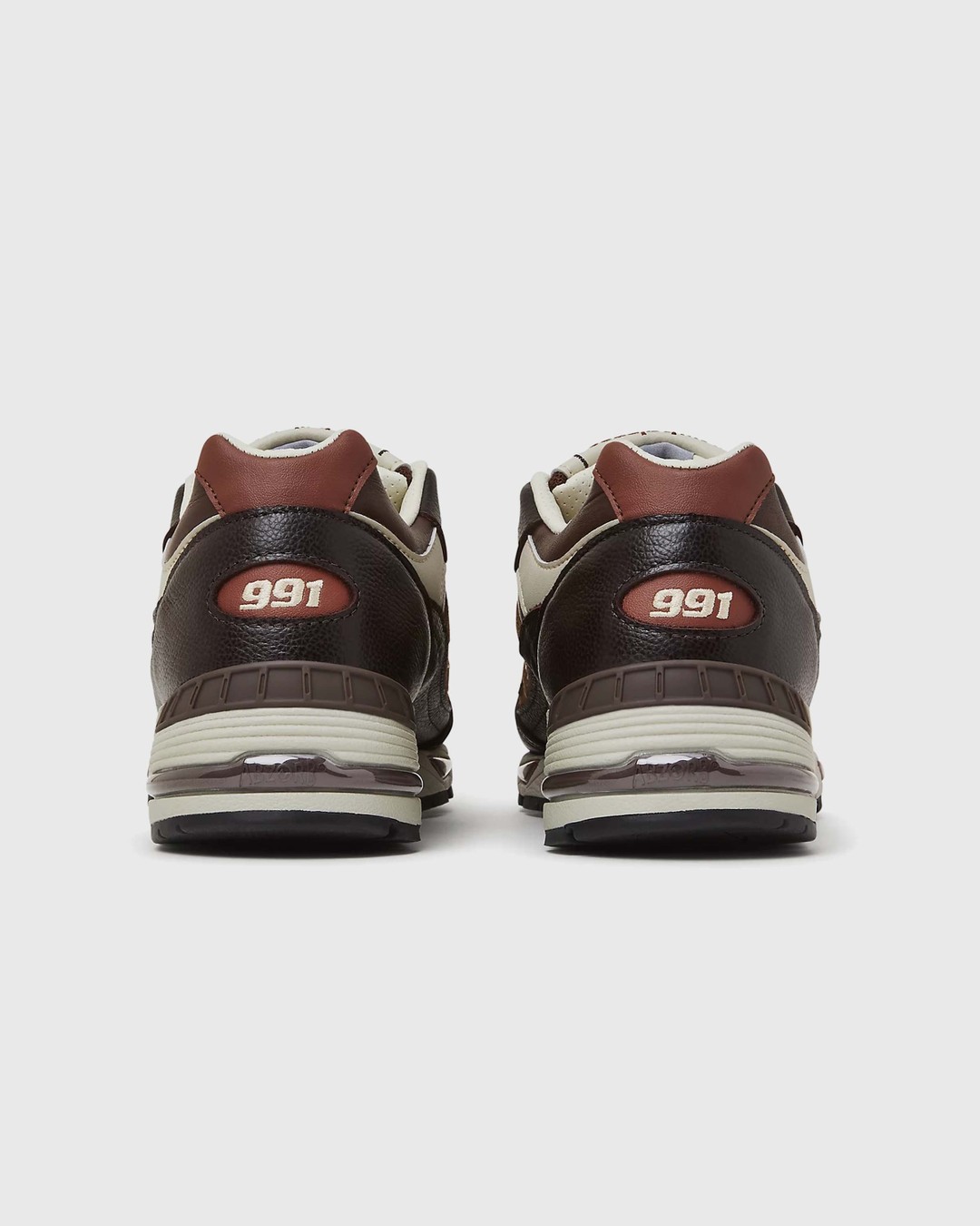 New Balance – M991GBI Brown - Low Top Sneakers - Brown - Image 4
