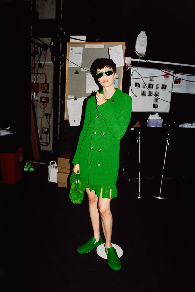 bottega-veneta-salon-01-02