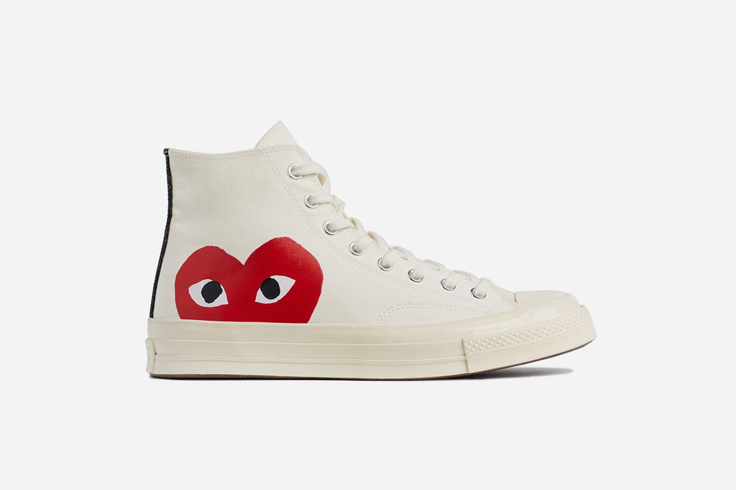 Bære Oprigtighed Svinde bort COMME DES GARÇONS PLAY: Must-Have Items & Where To Buy Them