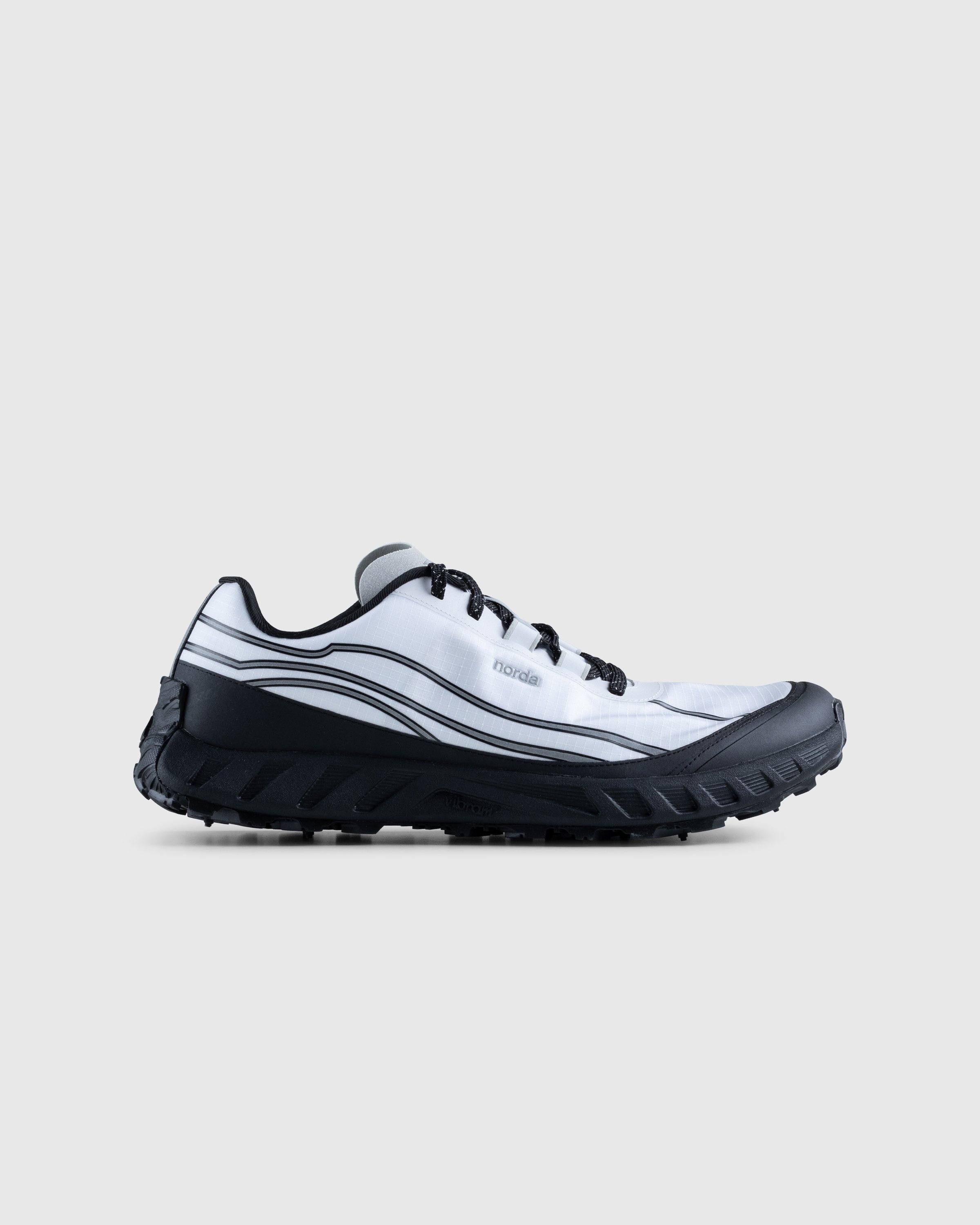 Norda – 002 M White/TP - Sneakers - White - Image 1
