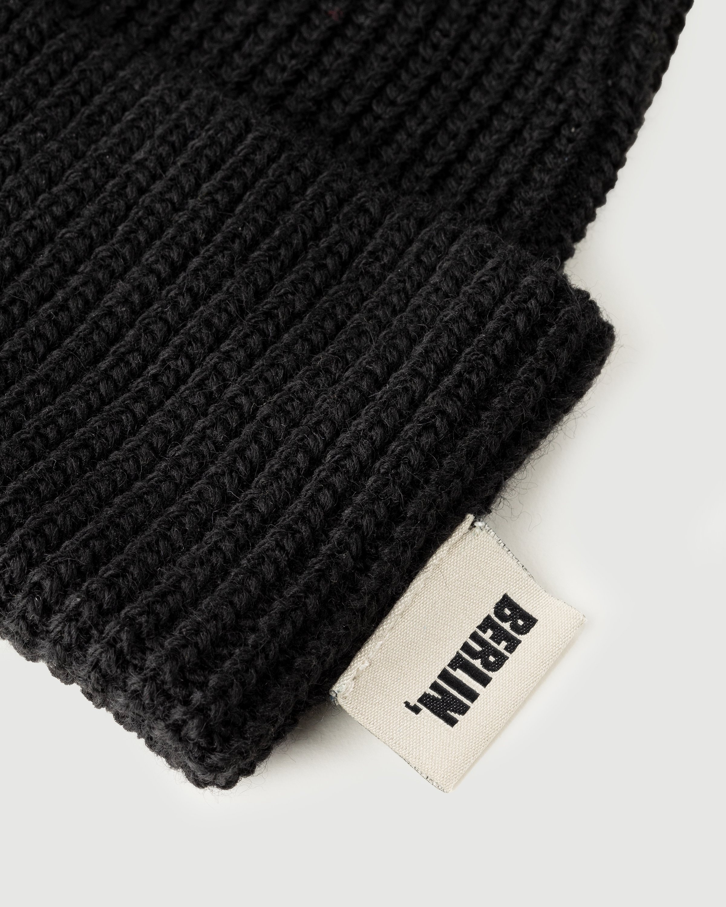 Highsnobiety – BERLIN, BERLIN 3 Beanie Black - Hats - Black - Image 3
