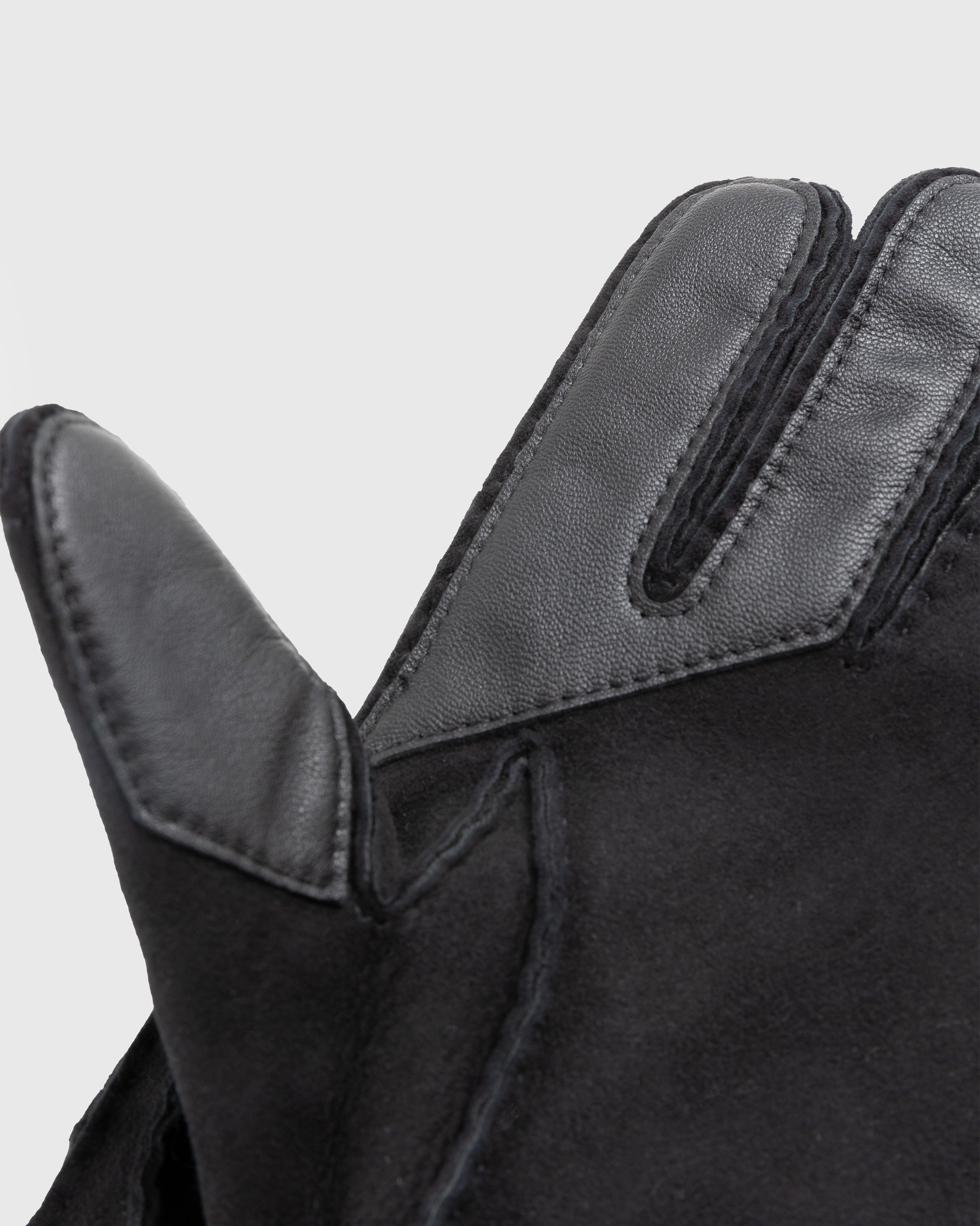 Ugg x Children of the Discordance – Sheepskin Gloves Black - Gloves - Black - Image 3