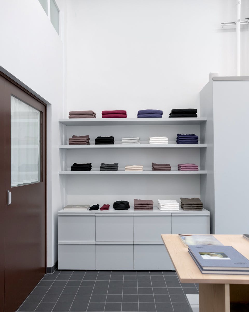 Lady White Co store (12)