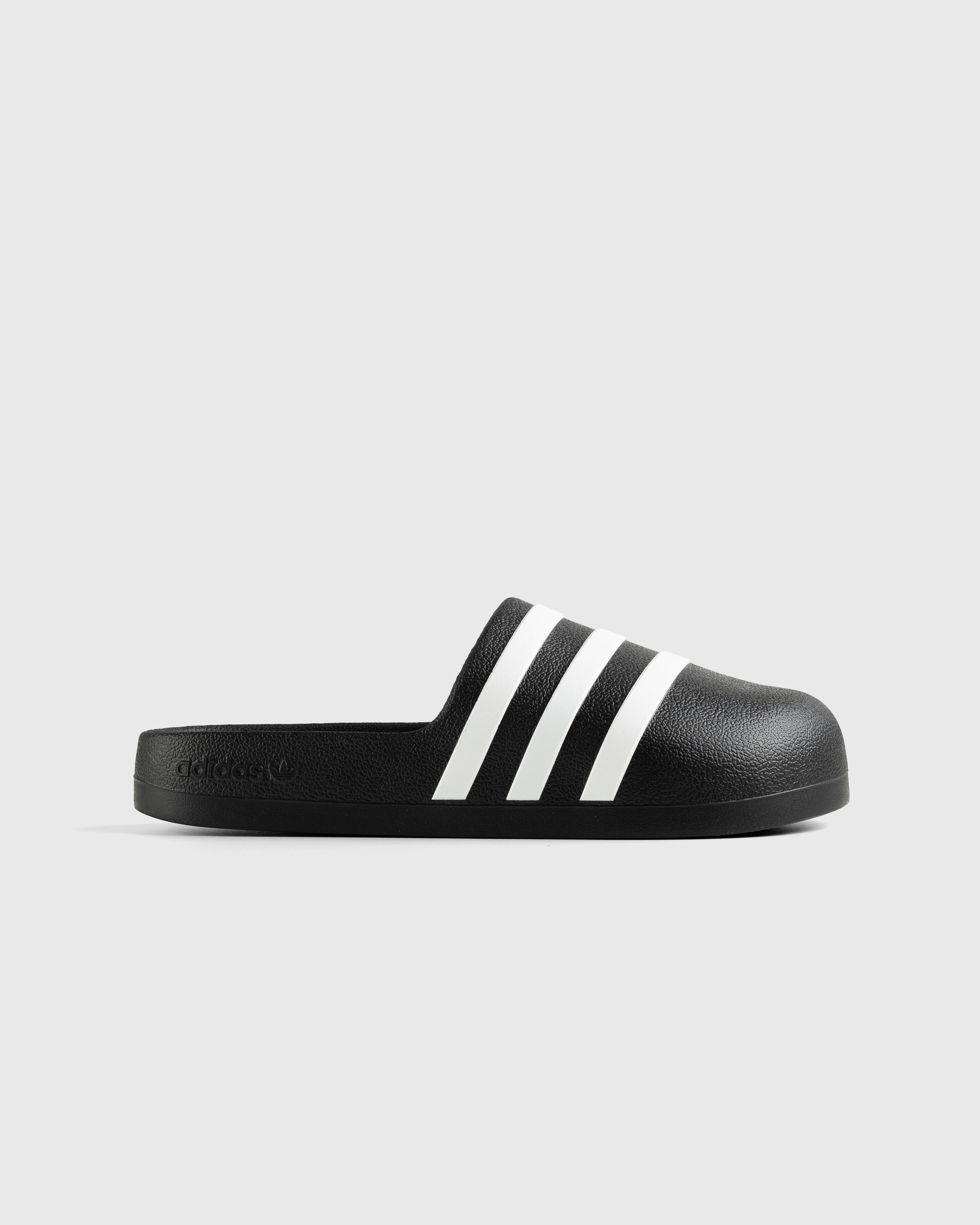 Adilette black and white hot sale