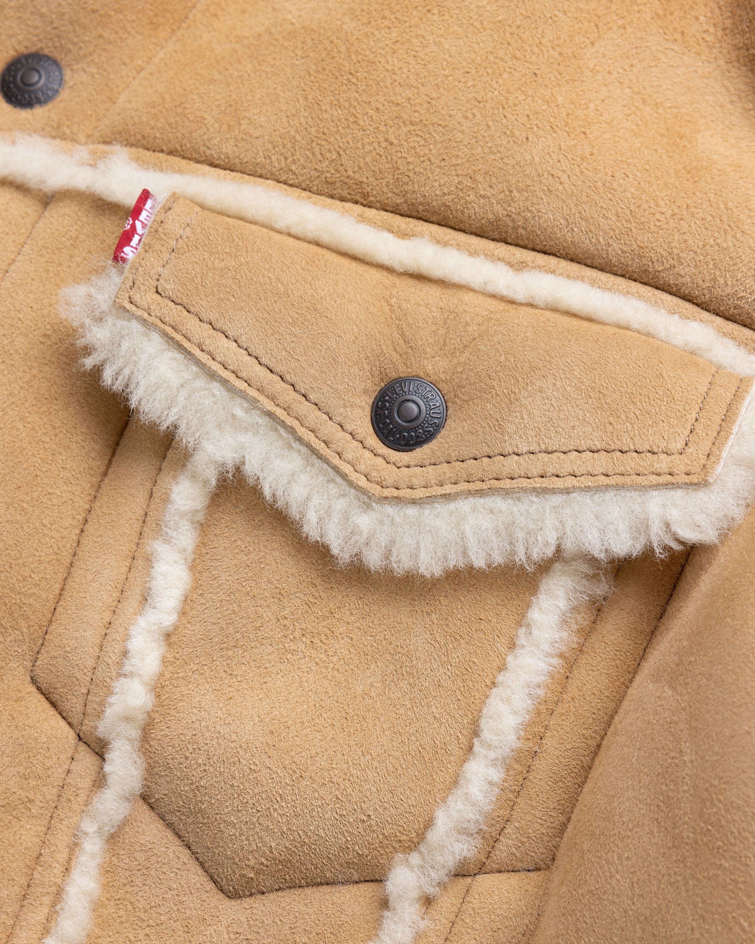 The shearling cheap trucker
