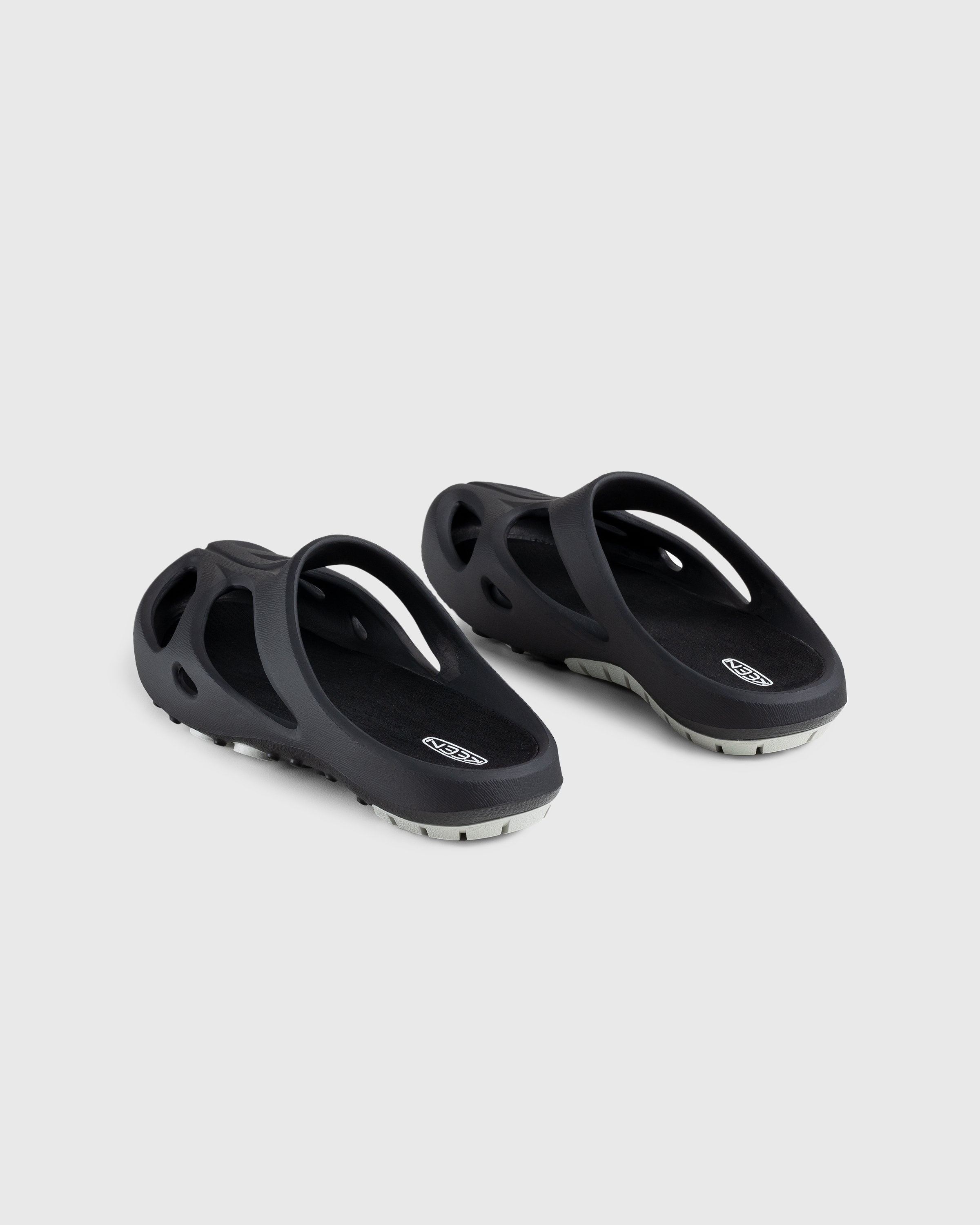 Keen – Shanti Black/Dawn Blue - Sandals & Slides - White - Image 4