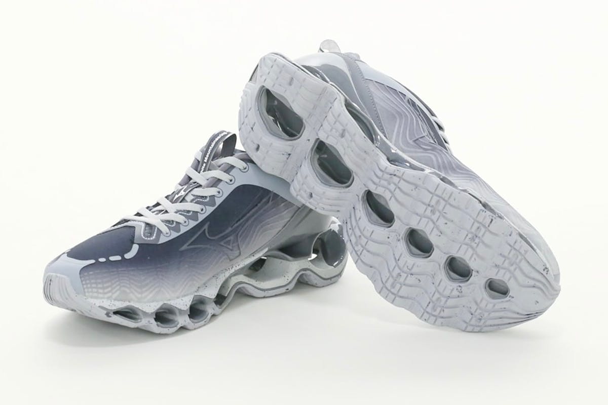 white-mountaineering-mizuno-wave-prophecy-10-collab (5)