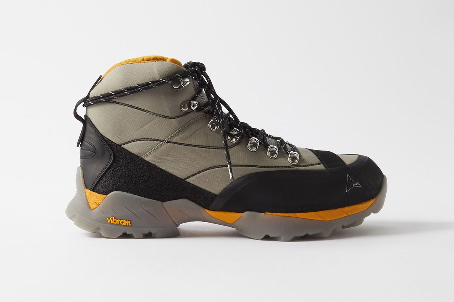 Our 8 Favorite ROA Hiking Boots to Shop Right Now