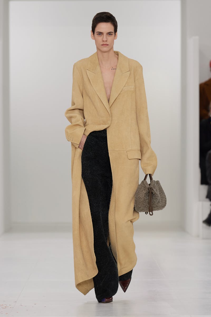 loewe-fall-winter-2023-womens-30