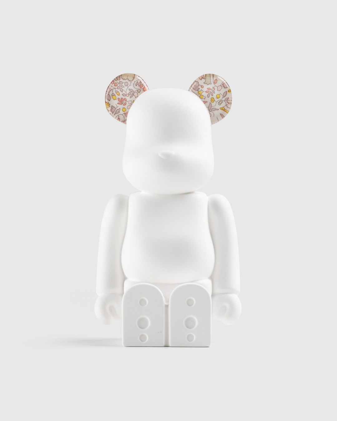 Medicom – Be@rbrick Aroma Ornament No.0 Liberty Fabrics Katie and Millie Natural - Ceramics - Beige - Image 1